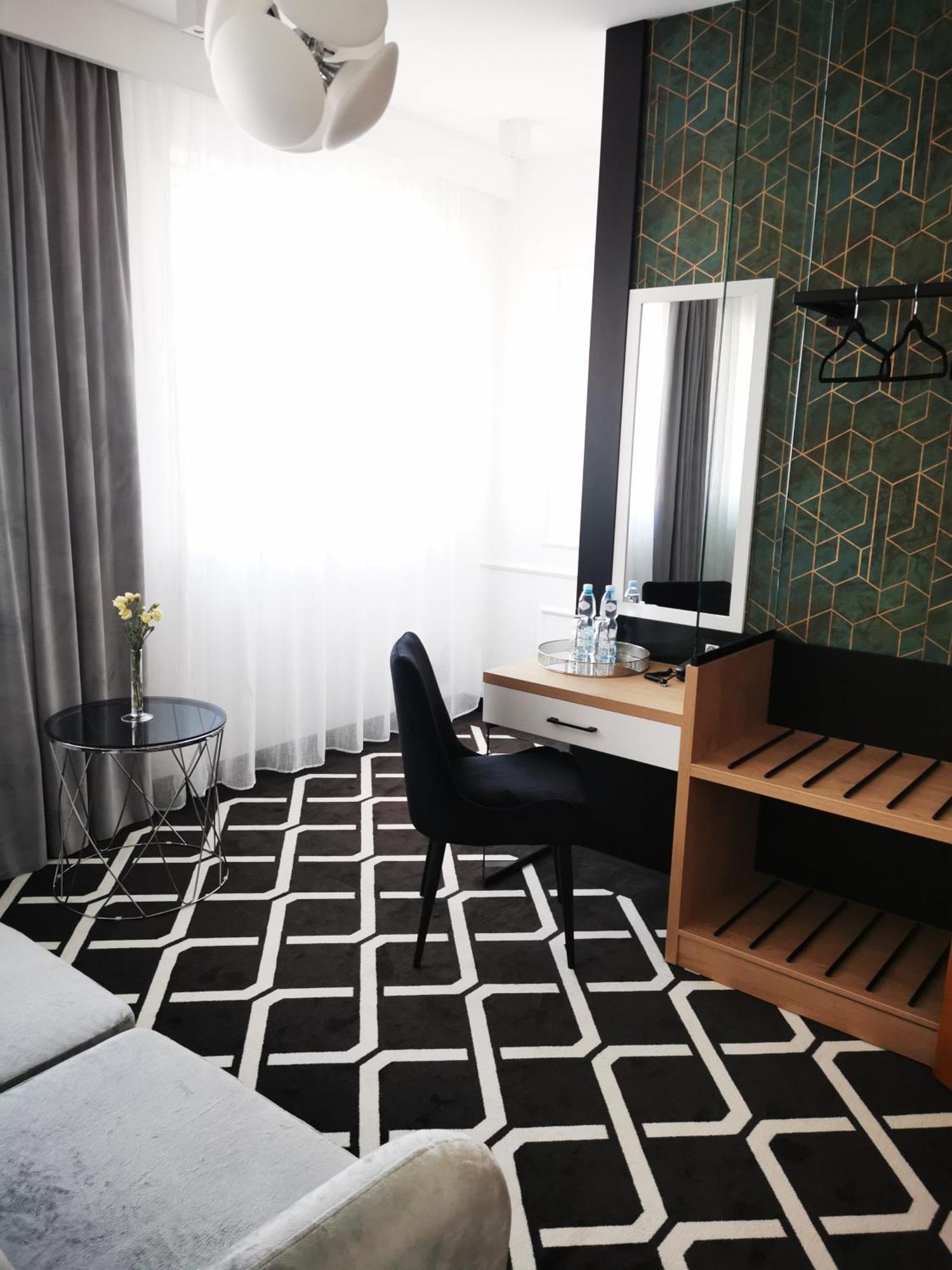 Hotel Daria Тихи Екстер'єр фото