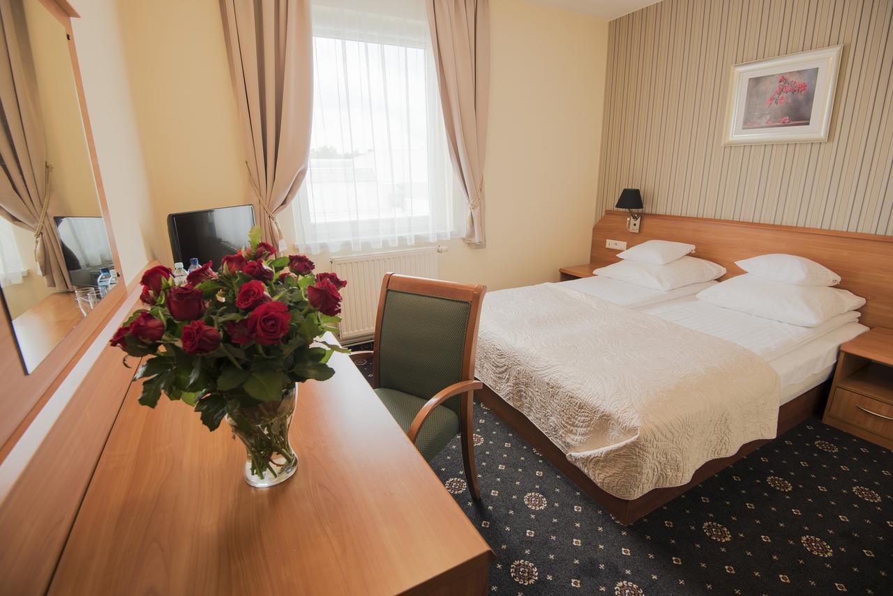 Hotel Daria Тихи Екстер'єр фото